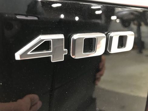 Used 2024 Cadillac XT6 Premium Luxury w/ LPO, Floor Liner Package AWD/4WD image 9