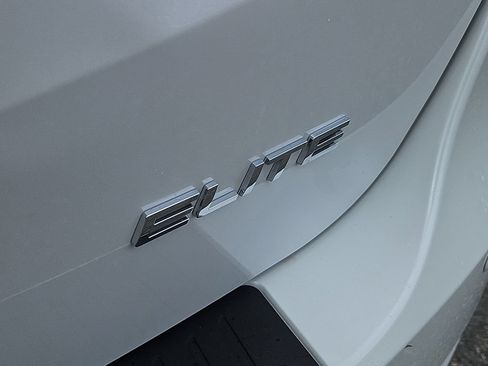 Certified 2024 Honda Odyssey Elite image 12