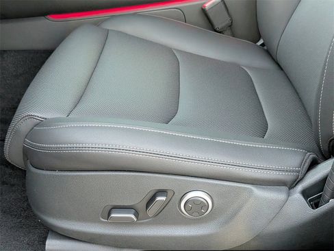 New 2026 Genesis GV70 2.5T image 14