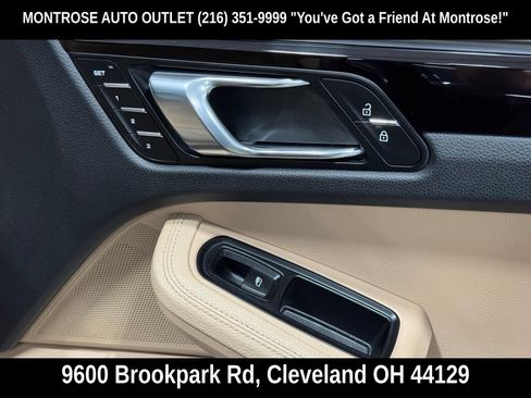Used 2020 Porsche Macan AWD/4WD image 52
