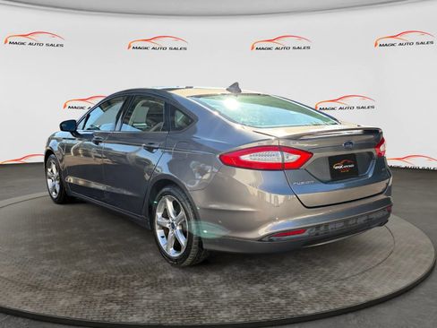 Used 2013 Ford Fusion SE FWD image 8