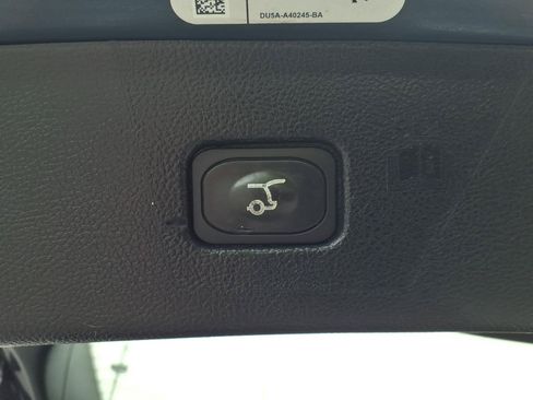 Used 2019 Ford Edge SEL w/ Equipment Group 201A AWD/4WD image 13