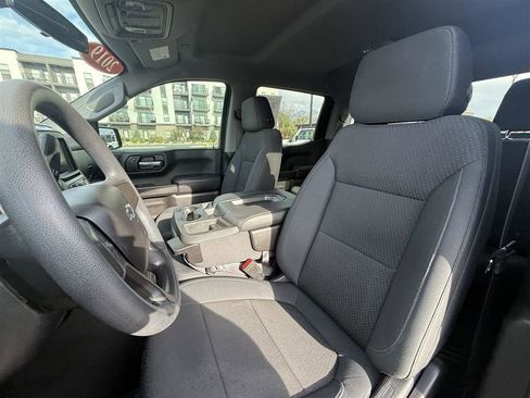 Used 2019 Chevrolet Silverado 1500 Custom Trail Boss AWD/4WD image 18