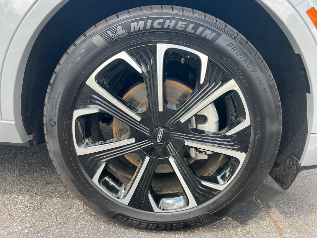New 2026 Lincoln Nautilus Reserve AWD/4WD image 13