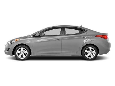 Used 2013 Hyundai Elantra GLS w/ Preferred Pkg FWD image 2