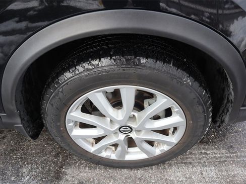 Certified 2021 Nissan Rogue Sport SV image 9