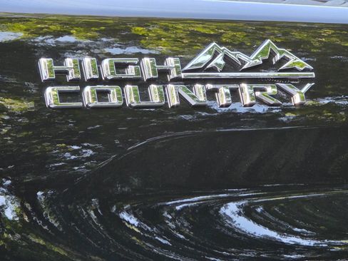Used 2024 Chevrolet Silverado 2500 High Country w/ Technology Package AWD/4WD image 42