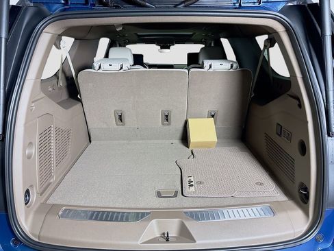 New 2026 GMC Yukon XL Denali w/ Denali Reserve Package image 28