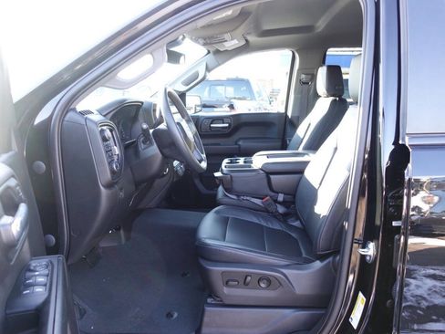 Used 2023 Chevrolet Silverado 1500 Custom image 17