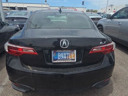 Used 2017 Acura ILX FWD image 8
