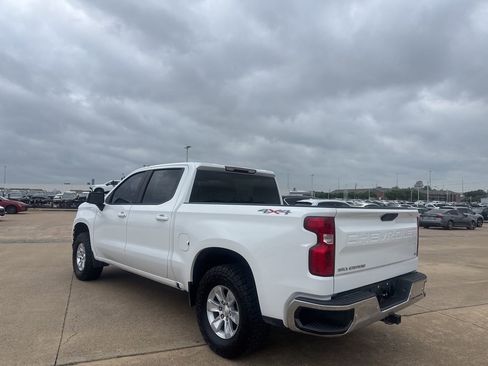 Used 2020 Chevrolet Silverado 1500 LT w/ Convenience Package image 17