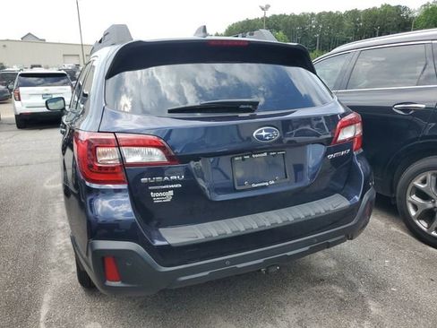 Used 2018 Subaru Outback 2.5i Limited AWD/4WD image 9
