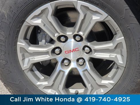 Used 2024 GMC Sierra 1500 SLT image 11