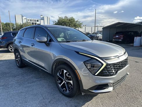 Certified 2024 Kia Sportage EX FWD image 17