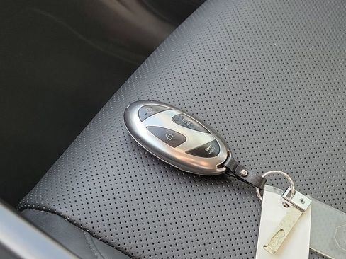 Used 2024 Hyundai Santa Fe SEL FWD image 27