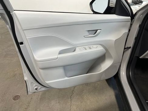 Used 2024 Hyundai Kona SEL AWD/4WD image 24