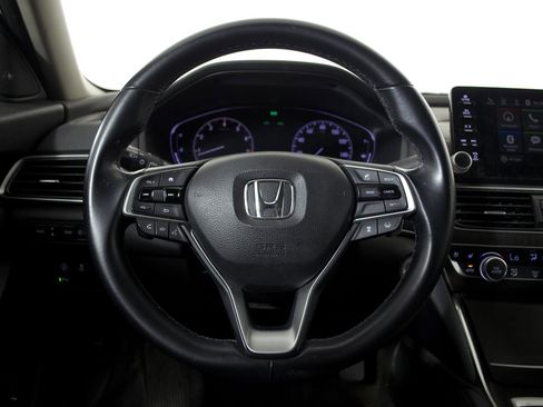 Used 2018 Honda Accord Touring image 22
