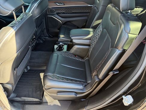 Used 2021 Jeep Grand Cherokee L Summit w/ Advanced Protech Group IV image 11