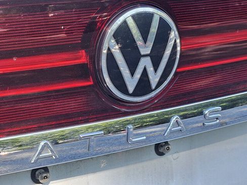 Used 2025 Volkswagen Atlas SE FWD image 30