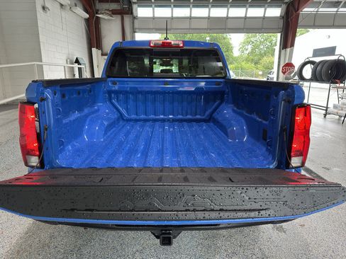 New 2026 Chevrolet Colorado Trail Boss w/ Off-Road Front Bumper Package AWD/4WD image 34