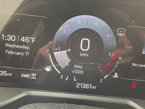 Used 2025 GMC Acadia Elevation image 26