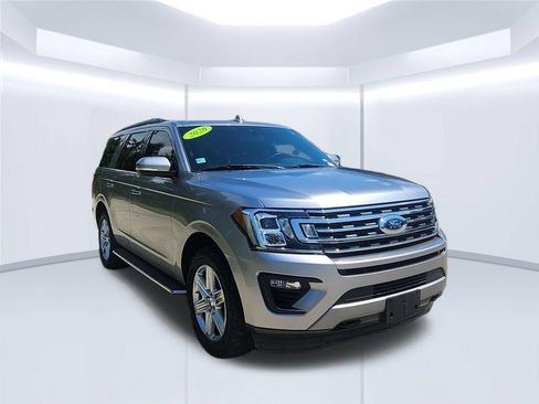 Used 2020 Ford Expedition XLT w/ Equipment Group 202A AWD/4WD image 3