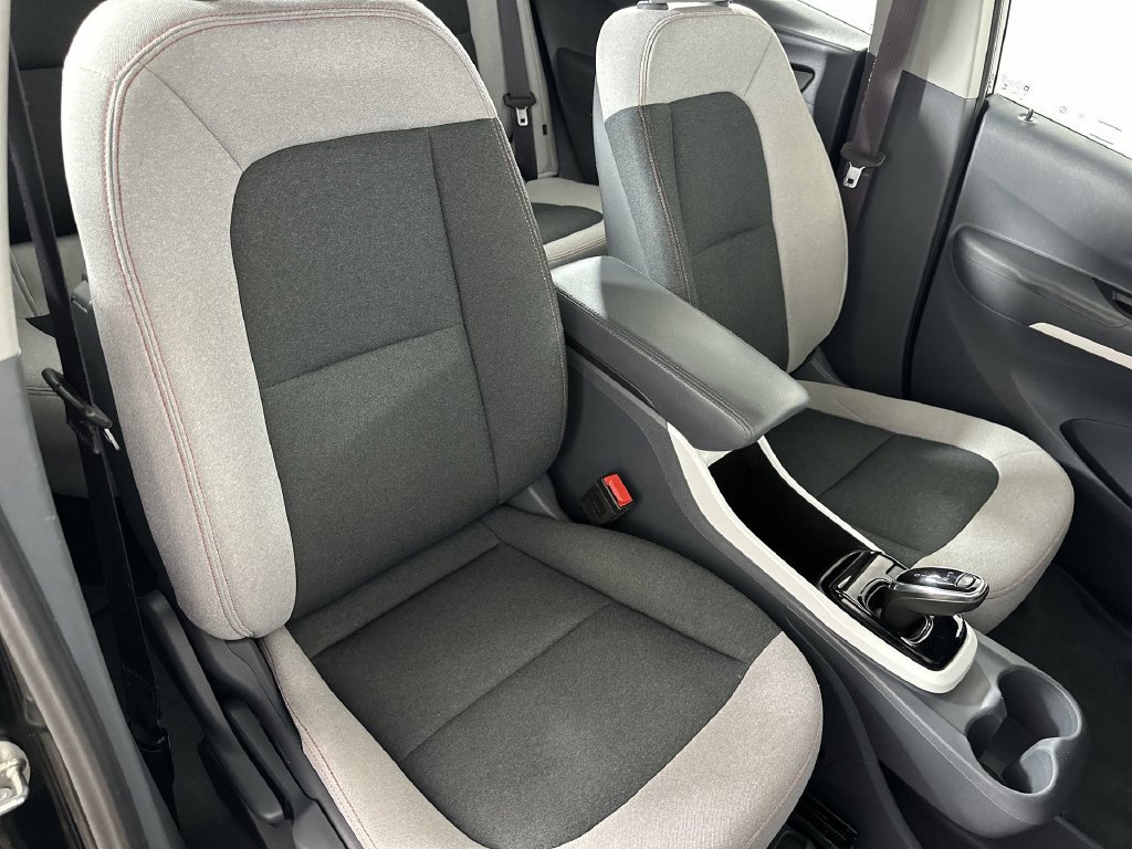 Used 2017 Chevrolet Bolt LT FWD image 28