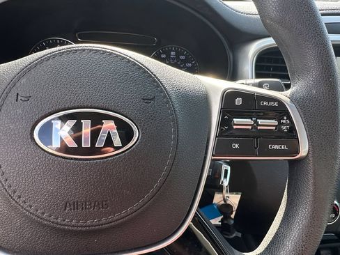 Used 2019 Kia Sorento FWD V6 image 26