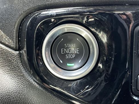 Used 2024 Chevrolet Silverado 2500 LT AWD/4WD image 28