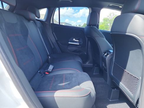 Used 2025 Mercedes-Benz GLA 250 GLA 250 image 17