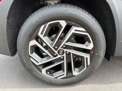 New 2026 Hyundai Tucson Limited FWD image 18