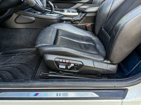 Used 2016 BMW M235i Convertible image 29
