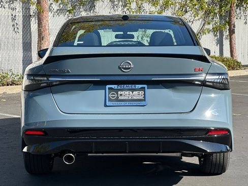 New 2026 Nissan Sentra SR w/ Floor Mat Package image 5