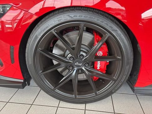 Used 2024 Ford Mustang GT Premium image 15