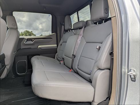 Used 2026 Chevrolet Silverado 1500 LT w/ Safety Package RWD image 16