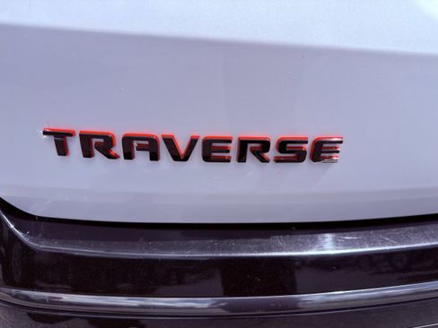 Used 2022 Chevrolet Traverse Premier w/ Redline Edition image 46