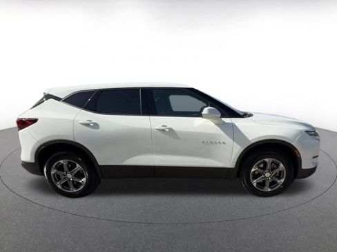 Used 2026 Chevrolet Blazer LT FWD image 16