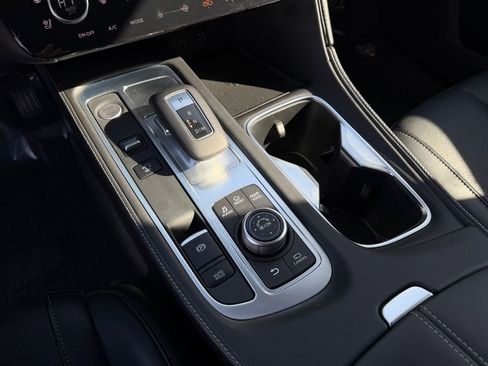 Used 2025 INFINITI QX60 Luxe image 41