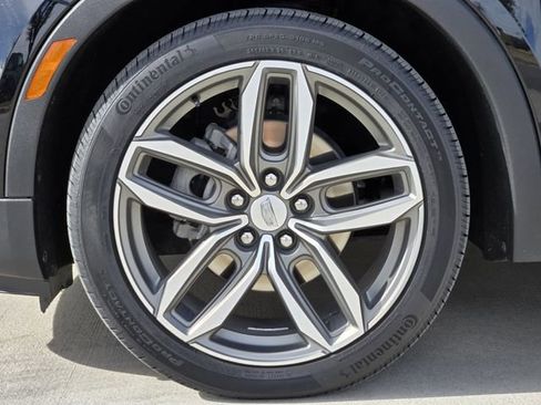 Used 2023 Cadillac XT4 Sport image 12