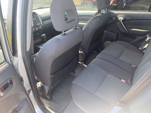 Used 2005 Toyota RAV4 2WD image 16