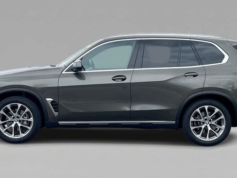 Used 2025 BMW X5 xDrive40i w/ Premium Package AWD/4WD image 5