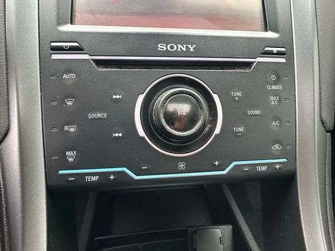Used 2014 Ford Fusion Titanium FWD image 20