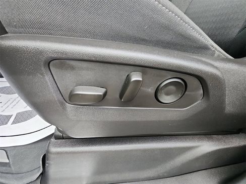 Used 2024 GMC Sierra 1500 Elevation w/ Preferred Package image 13