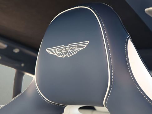 Used 2025 Aston Martin DBX 707 AWD/4WD image 19