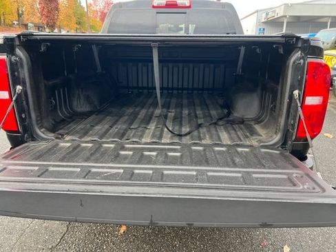 Used 2017 Chevrolet Colorado Z71 AWD/4WD image 11