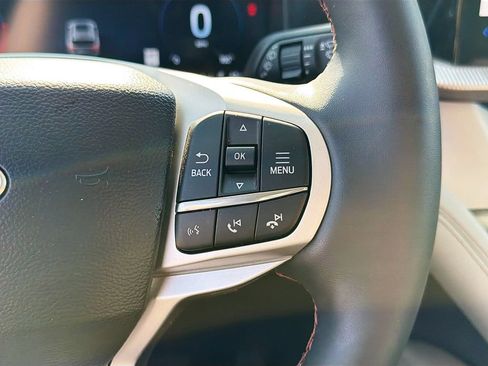 Used 2026 Ford Explorer Active w/ Active Comfort Package AWD/4WD image 13