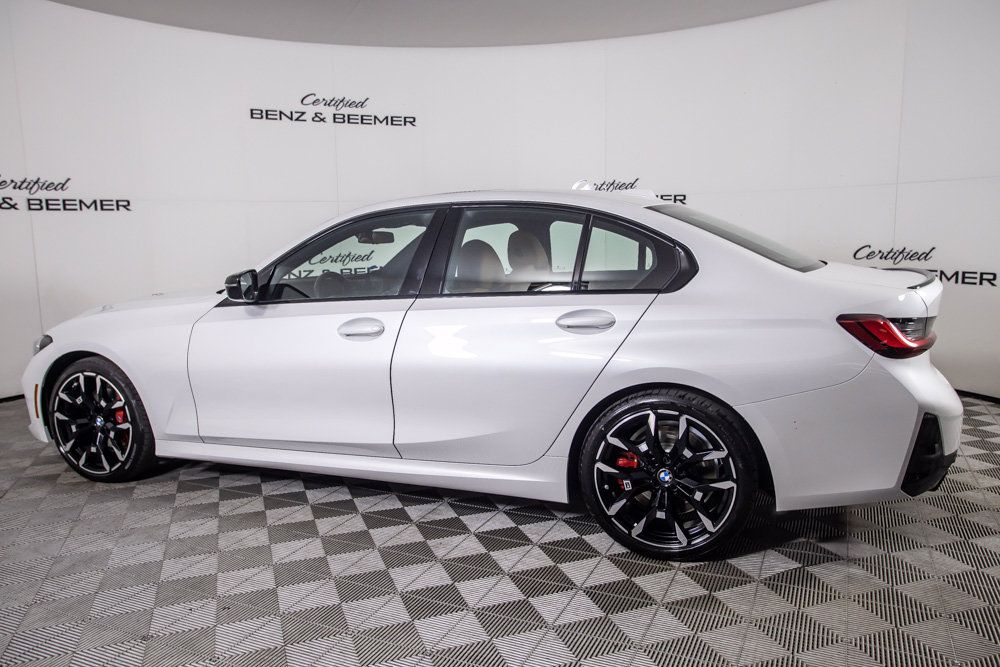 Used 2026 BMW 330i Sedan w/ M Sport Package RWD image 11