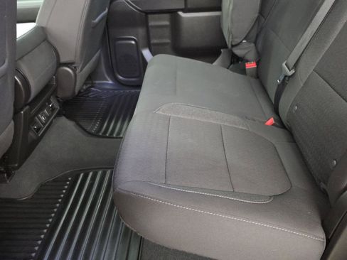 Used 2022 Chevrolet Silverado 1500 LT AWD/4WD image 7