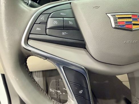 Used 2018 Cadillac XT5 Luxury AWD/4WD image 32
