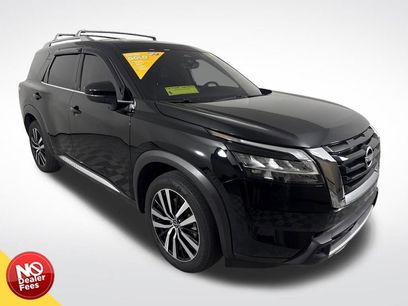 Used 2023 Nissan Pathfinder Platinum w/ Cargo Package